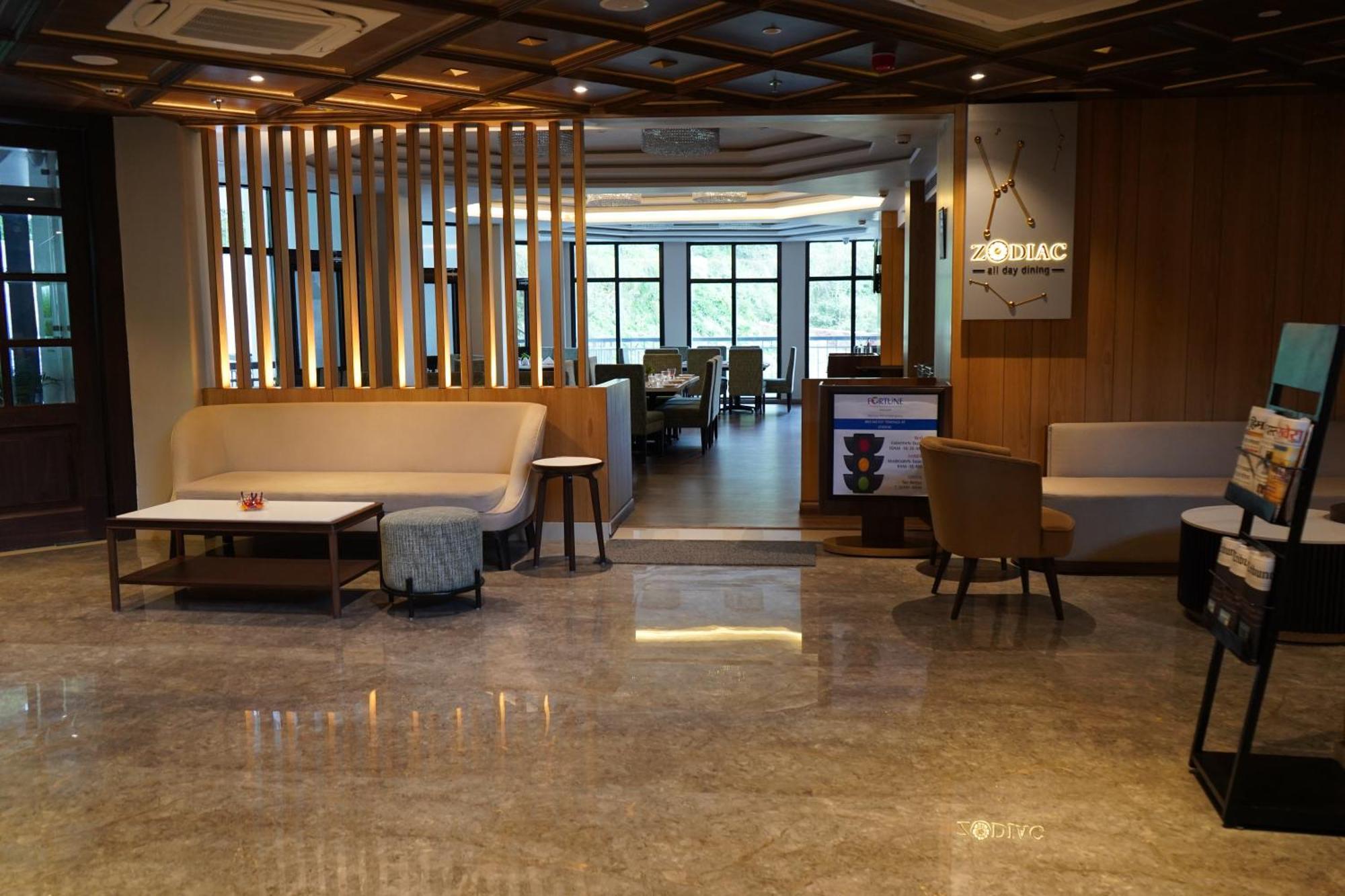 Fortune Khajjiar - Member Itc Hotels' Group מראה חיצוני תמונה